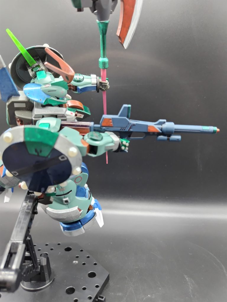 右腕のビームライフルの状態。