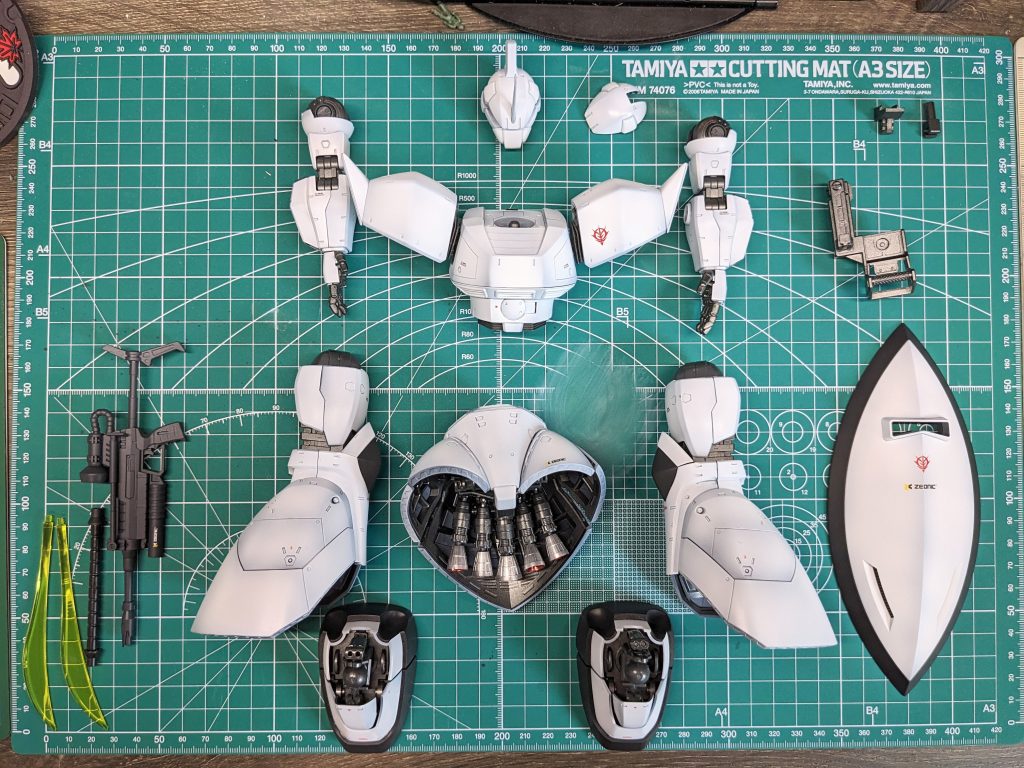 シンプルに。何気にシールドの配色気に入っています(^^)