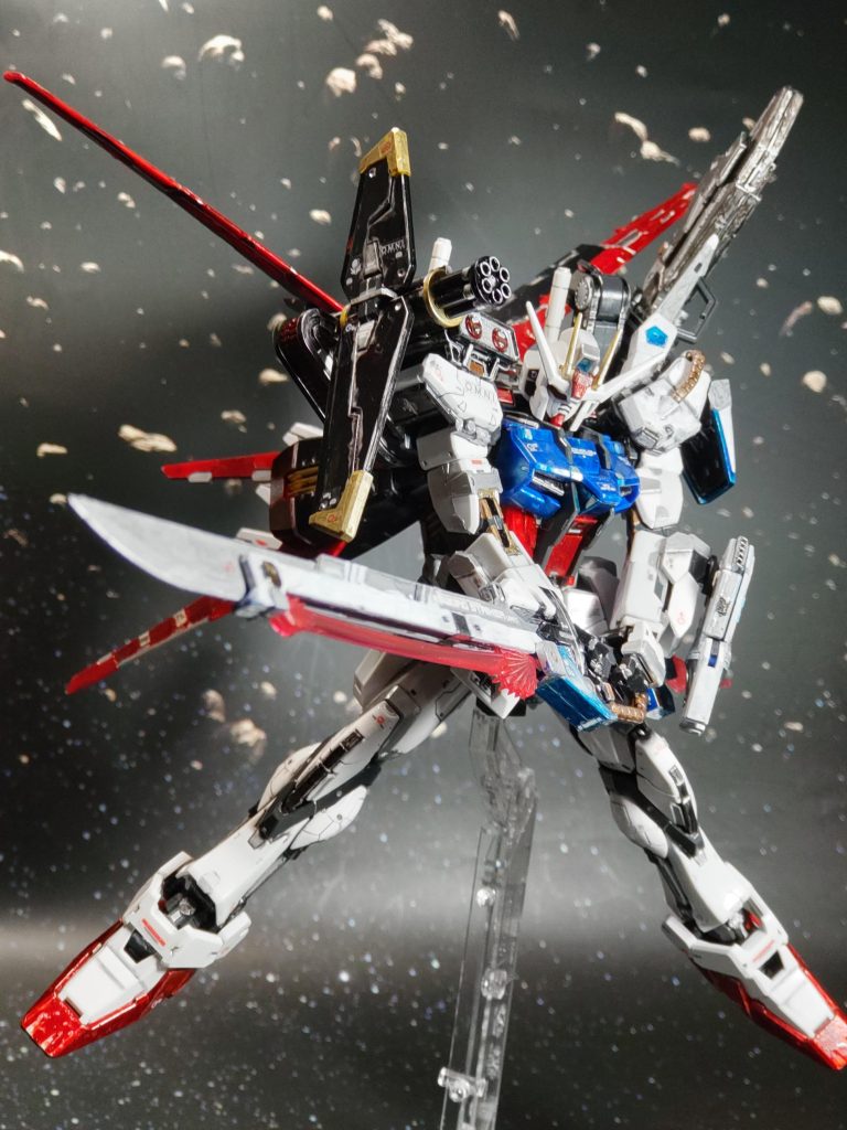 15.78m対艦刀「シュベルトゲベール」を構えさせて、いつものライズ立ちこれは、遠くからズームアップして撮る事で歪みを無くした縮尺通りのポーズ