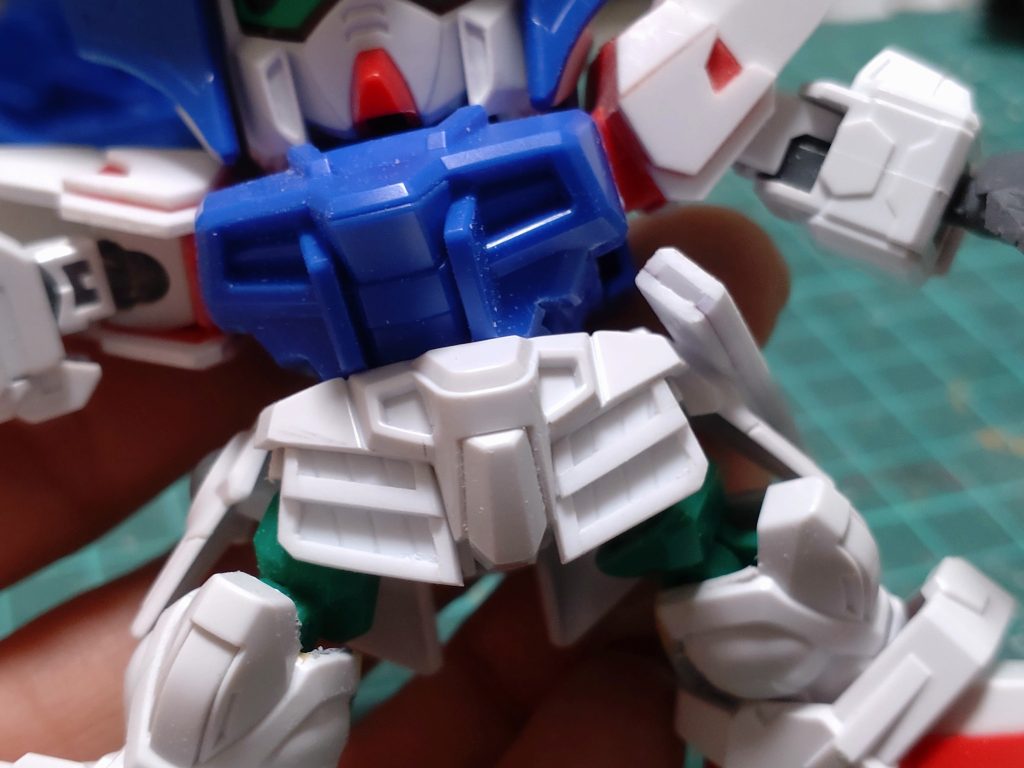 前垂れのスクラッチ部分