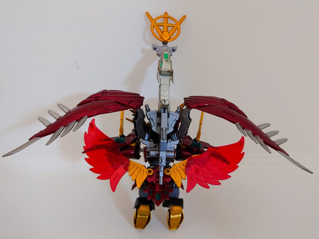 錫杖はバスターライフルのマウント可能で、羽飾りをリアスカートに取り付けております。