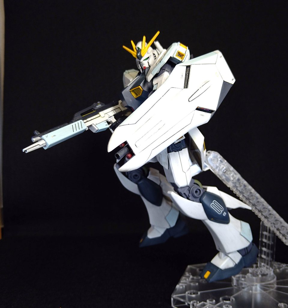 EG RX-93 νGUNDAM–4枚目/制作者:mkfact