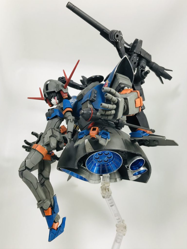 HG ジオングが無くて 30MSを使用したエイリアンレディなどを先に作成して投稿してしまいましたが…本来作りたかった美プラはこれだったのです😅(笑)HG ジオングは無塗装ウェザリング完成品を所持しているのですが…ファーストのHGUCはコンプしているので犠牲にできず作製が止まっていましたが…やっとこさ完成することができました😃
