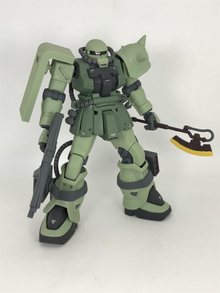 ジオン軍仕様ならザクマシンガン装備のハズ?なのに…なぜ90mmマシンガンを持たせていたのだろう…😨数年前の私に聞いてください…たぶんこっちの方がカッコいいから?🙄