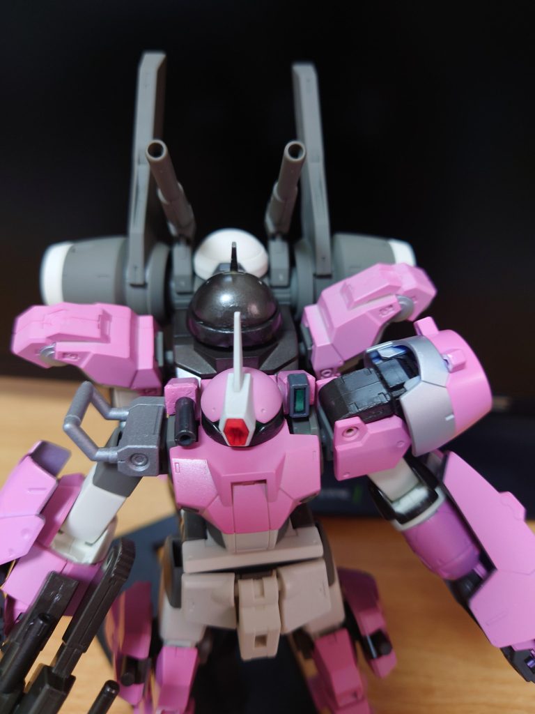 上から見た時の3色団子ぽさがチャーミングポイントですwそしてしれっとセンターのセンサーをZZからハイメガキャノンを移植したので火力も申し分ないです…え?エネルギー消費?(゜o゜;きっとニカ姉ならいい感じにしてくれるはずw最後まで見て頂きありがとうございましたm(_ _)m