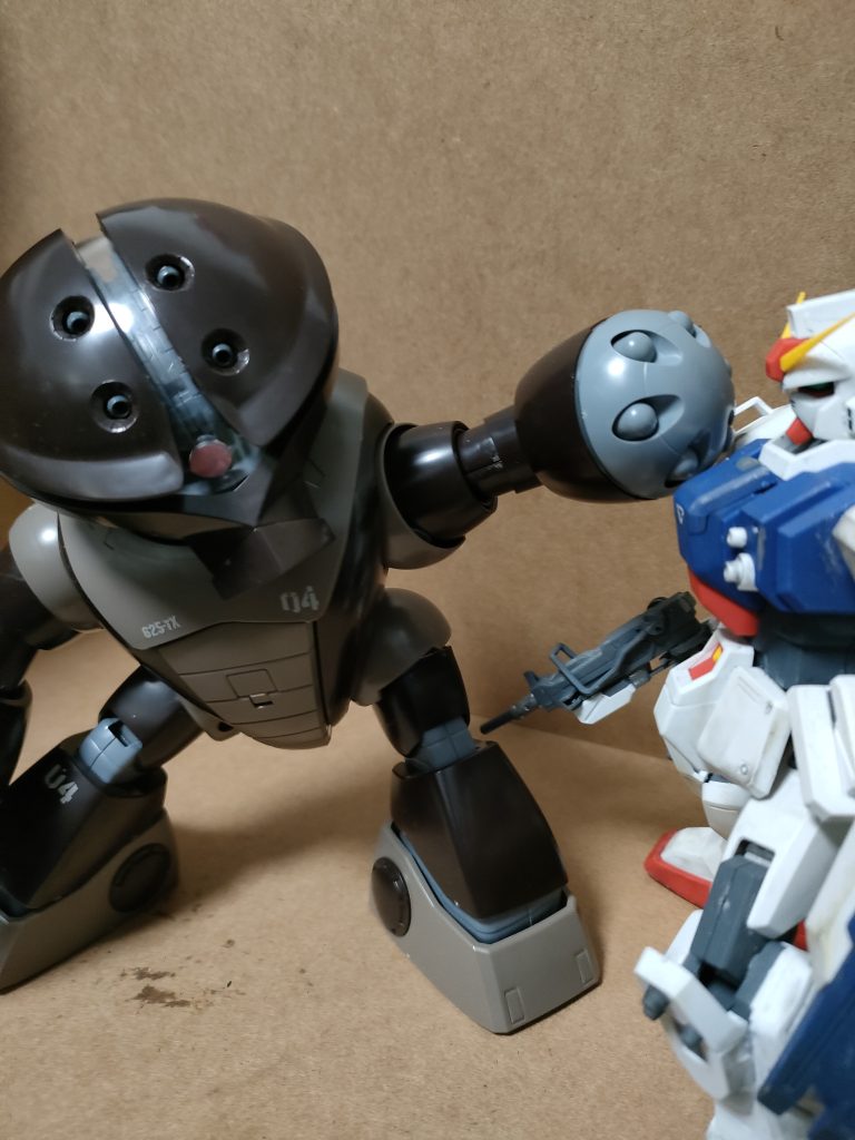 アッガイの恐ろしさがわかったシーンですね