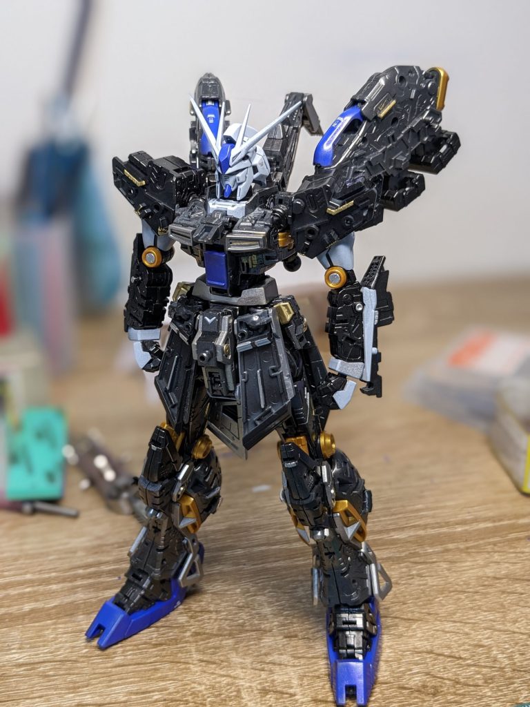 このままで飾っても格好良いですね。