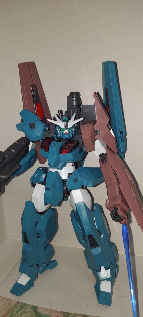 何番せんじか分かりませんが合体！ソフィが生き残ってソーンのパーツで改修したみたいな感じで(ガトリングは30MMのパーツ使ってくっ付けてます)