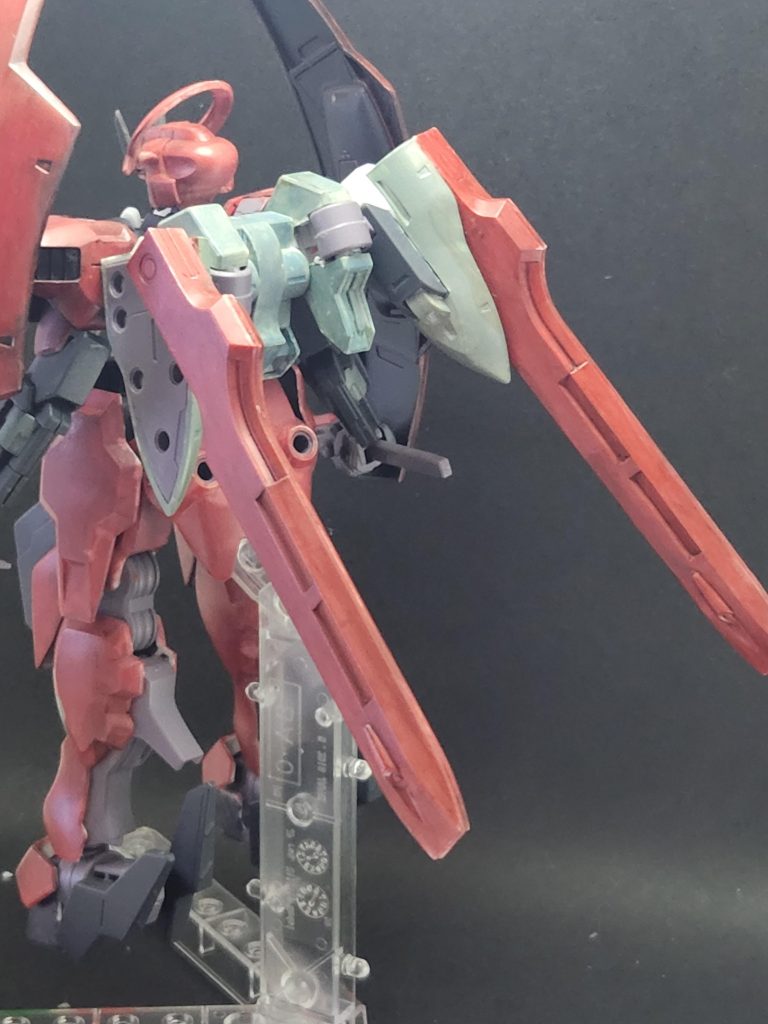 リア　翼の感じで。