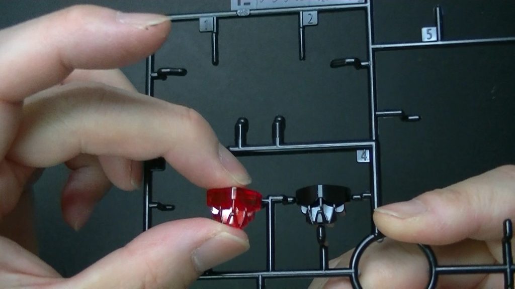 ここが新規パーツ(ノーマルと形は同じ)になったのですが、ほとんど見えない部分なのです・・・。