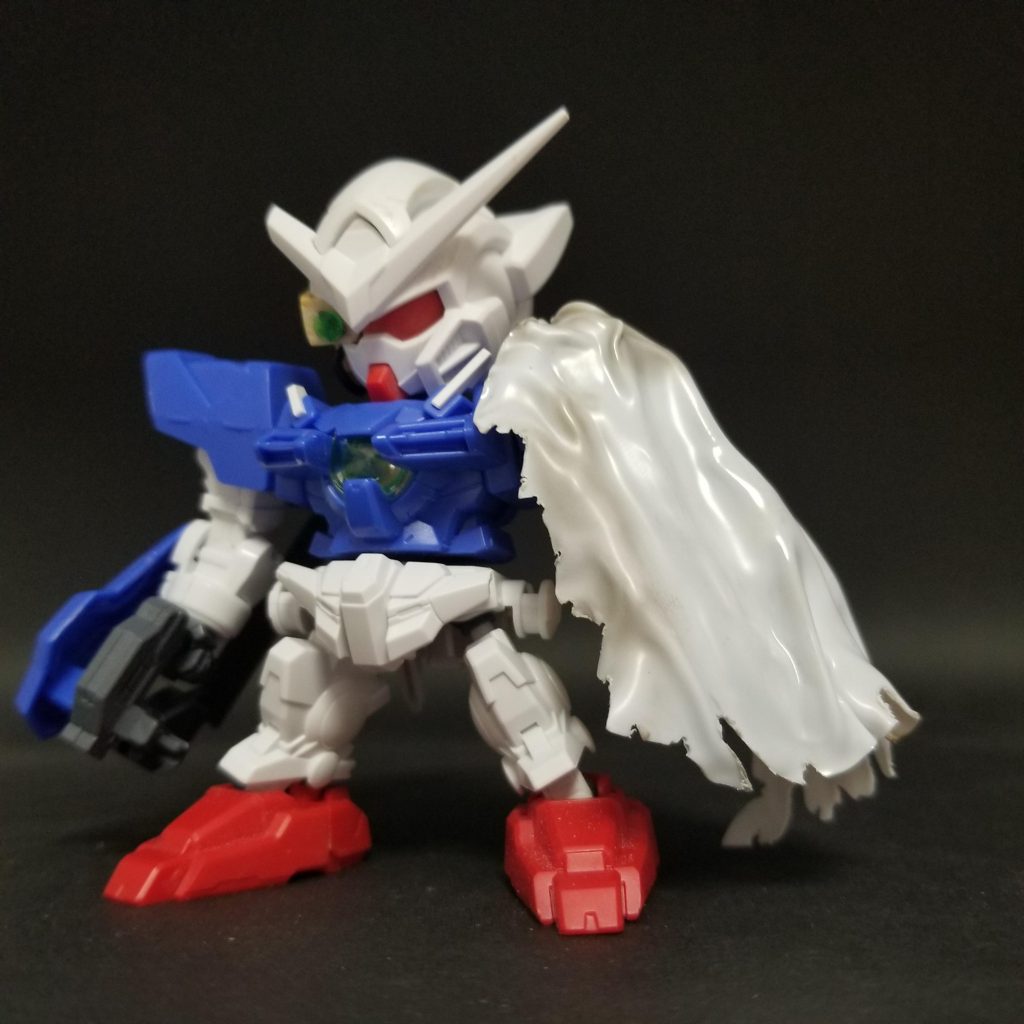 マントはプラ板を炙ったんですが少し焦げました(^_^;)