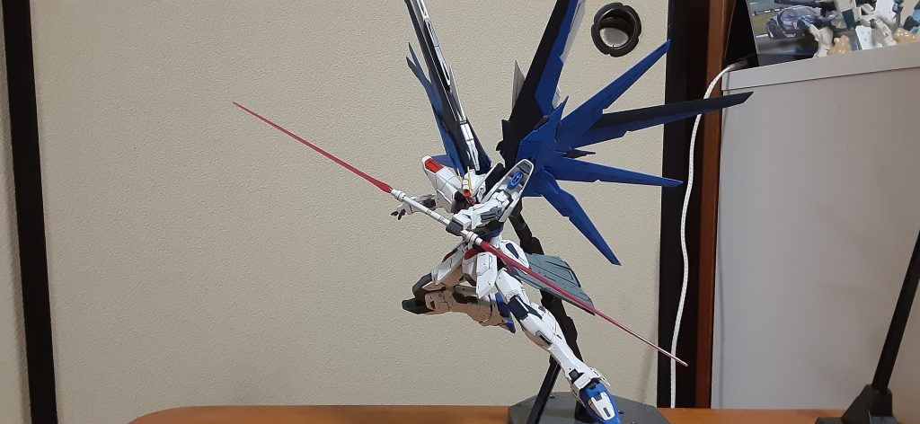 ロボット魂のこのポージングめちゃカッコ良くてお気に入りです。さすがMG、ほとんど同じポージングできました‼️