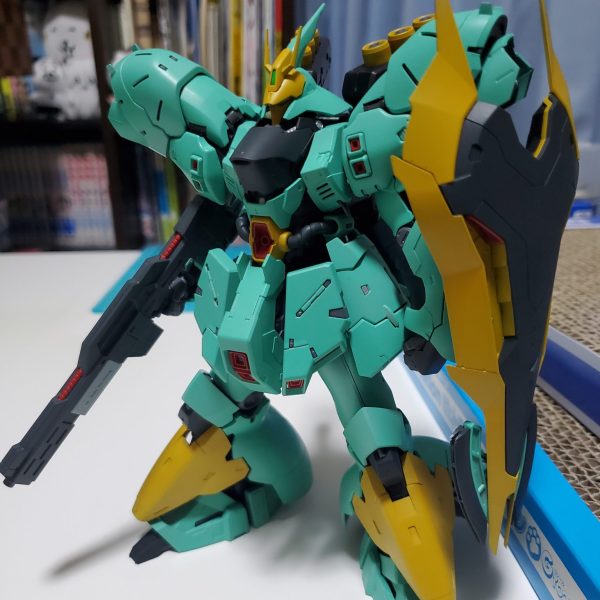 過去作サザビー(ギュネイ専用機)