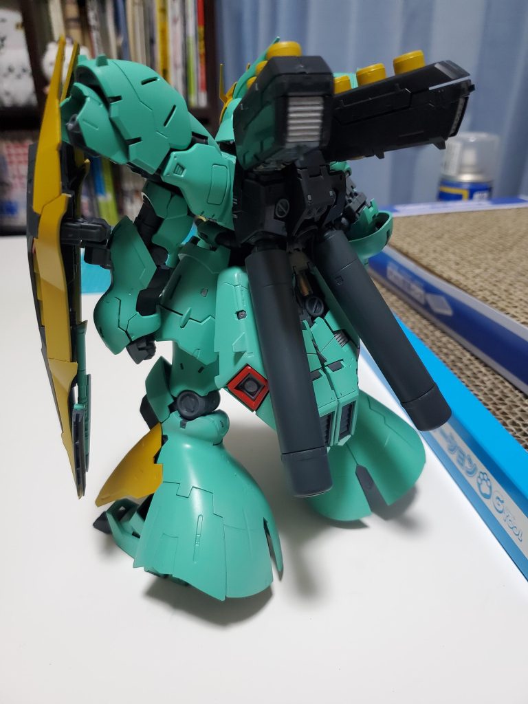 過去作サザビー(ギュネイ専用機)–3枚目/制作者：asagi21