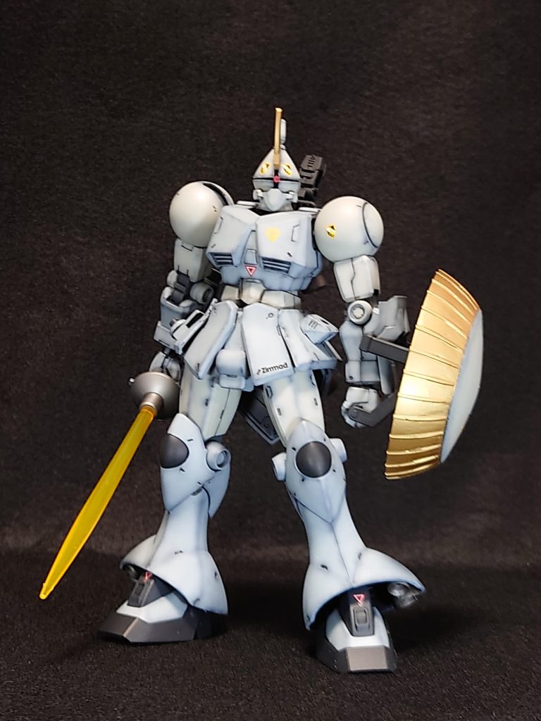 一応軽装としてギャンシールド（ニードルミサイルとハイドポンブ穴は埋めました）を装備できます。