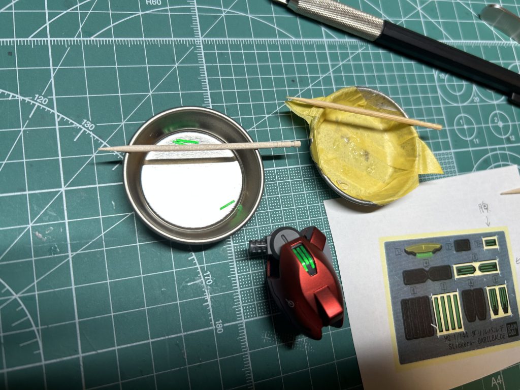 シールなくしちゃったんでフォロワーさんにお借りしてコピーさせてもらい、プラシートに蛍光塗って自作しました（笑）思ってたより上手くいって、ひと安心でした(^^)