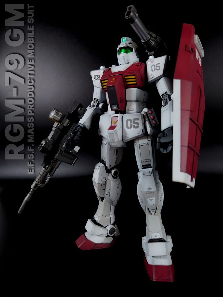 やっぱりHGよりもスタイルがスラッとしているので、なんかいい感じがする…と思う。全く別のカラーリングにしても良かったんだろうけど、とりあえずジムはこの色で。“05”にはあまり意味はないです。ただ好きな数字って事で☺