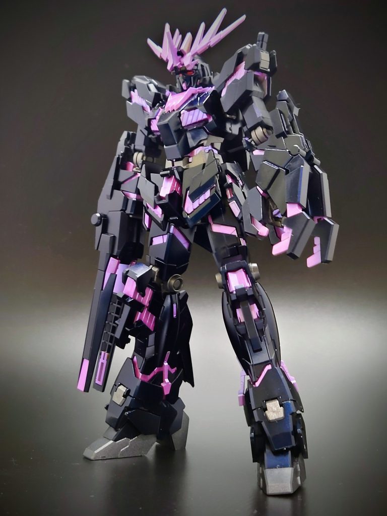 ガイアノーツ「チェリーピンクブルー」を試したくてサイコフレームに使用しました。春らしいピンクになりました😊下地はシルバーです。角度によってブルーに変化します。