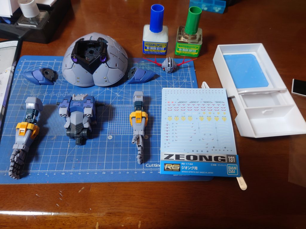 デカール作業前この後6時間くらいかかった。