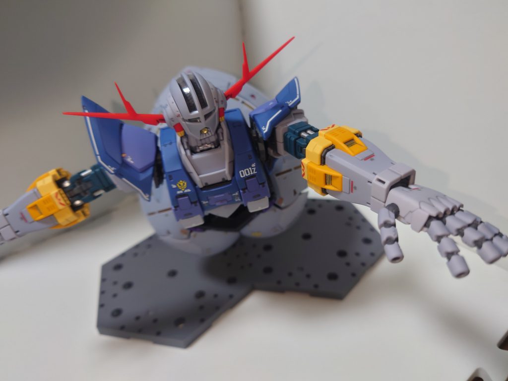 突進しながらの射撃