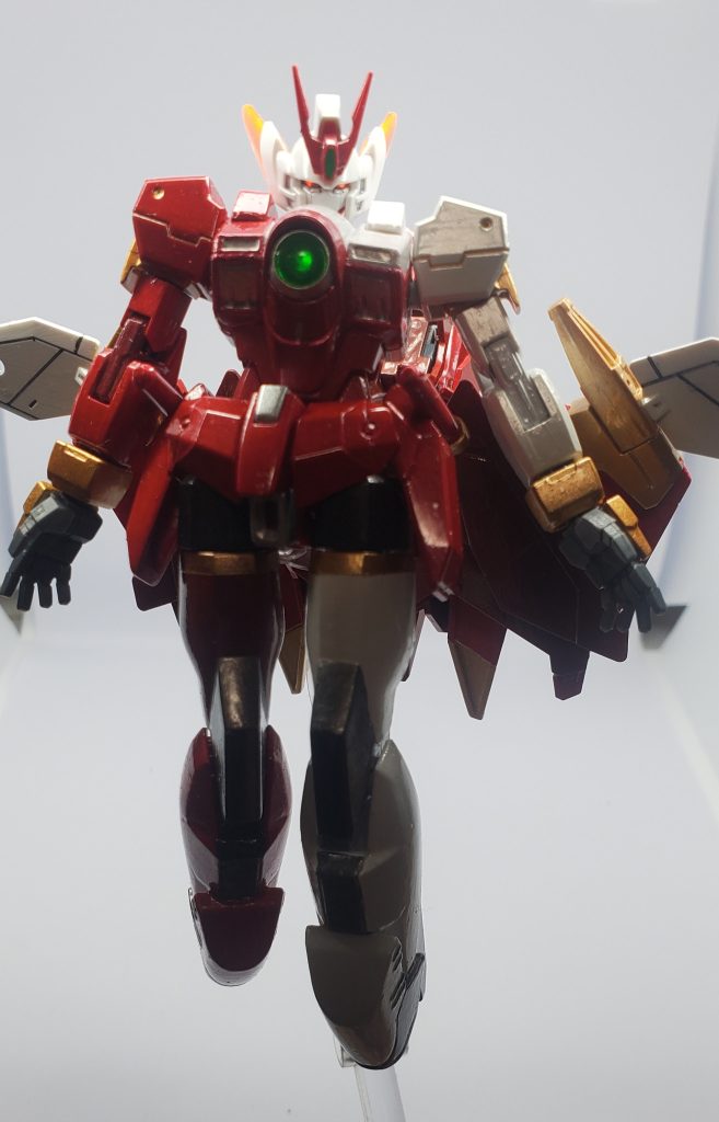 頭部は元キットのギミックで、集光してツインアイが光ります。