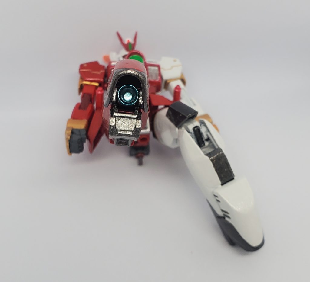 脚部はガッツリバーニアを仕込んであります。足首の概念は捨てました。