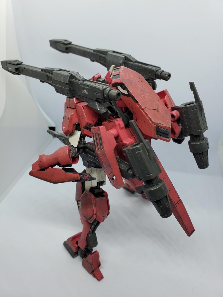 基本的には成型色＋ウェザリングで仕上げることが多いです