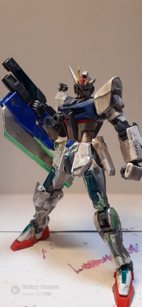 実は見づらいけどGNソードにもダメージを施しています