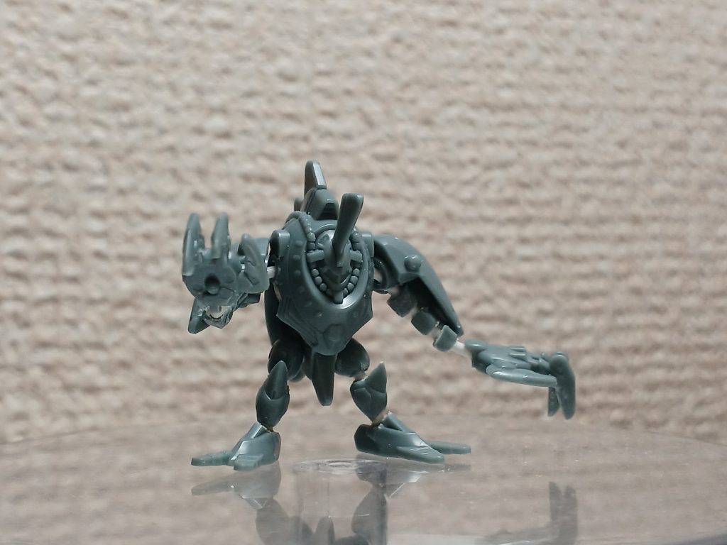 クロー攻撃。クローは、シャープ化。