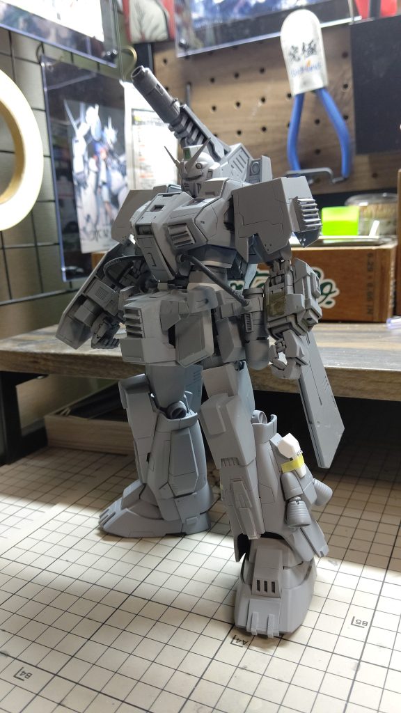 一番難しかったのはプロポーションのバランスです。足部が太いので製作中はドムのようになったこともありました笑