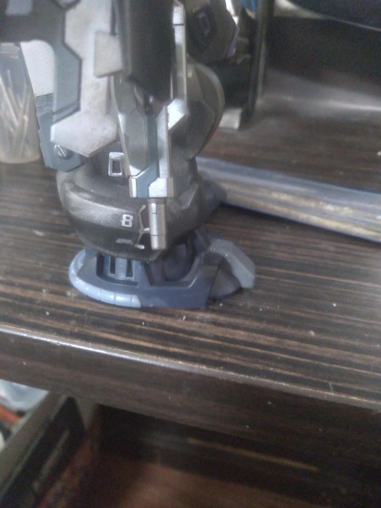 Here is a side view of the new foot. It really fits the Dilanza's leg, I think 