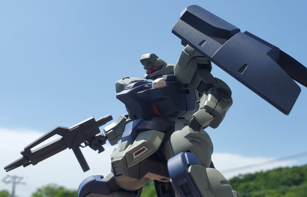 地球に配備されているイメージカラーレシピは本体色ホビーカラー 軍艦色1〃 モンザレッド〃 ホワイト〃 ティターンズブルー2関節、武器メカサフスーパーヘヴィカメラアイガンダムマーカーEXロイヤルメタレッド