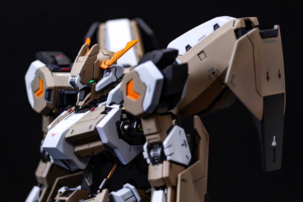 積み崩しをしたいんですがコンプリートセットだと計4体入っているのでなかなか崩せません笑