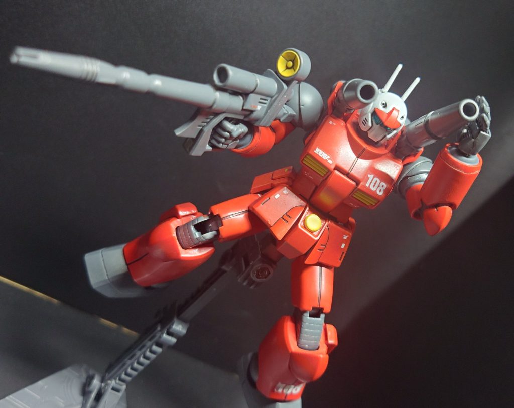 可動は、完璧なんですけど、自分の塗りの技術が甘いので軸とかも塗って腕が全然動かなくなってしまいましたね。精進します(*^^*)