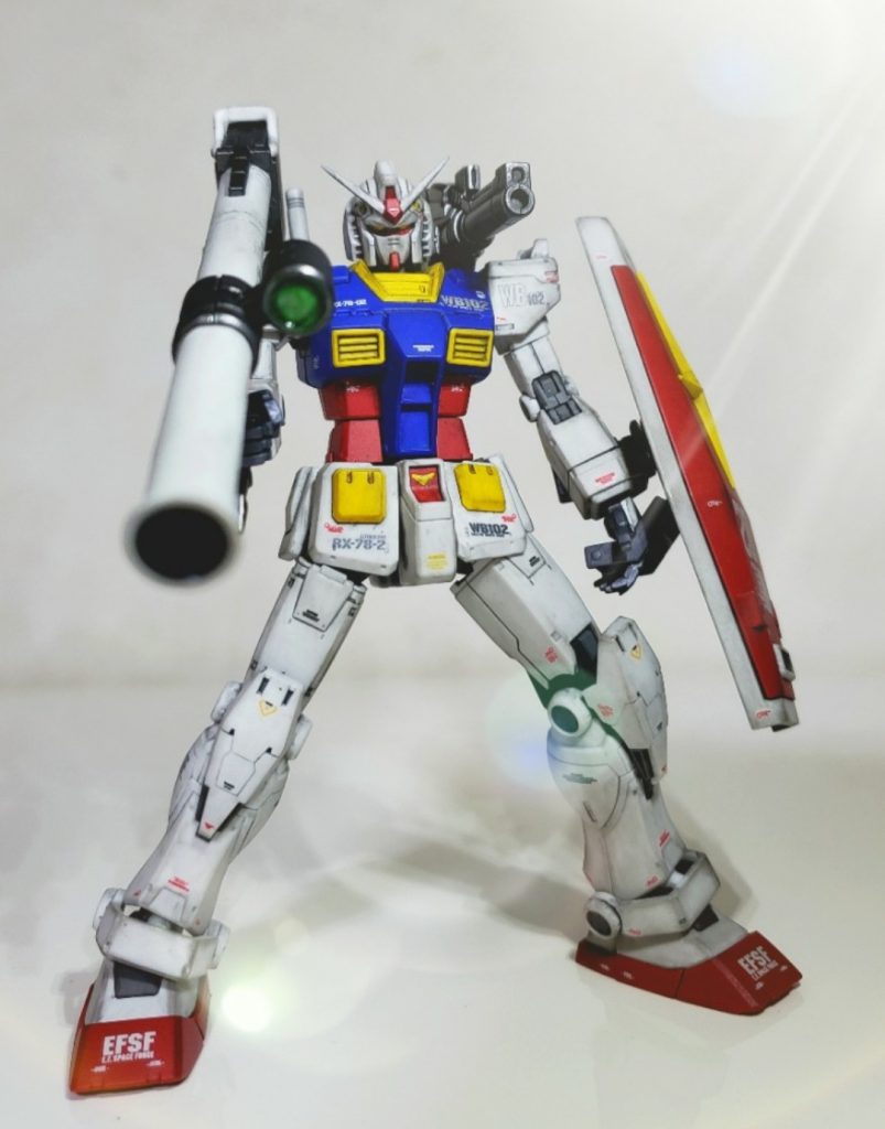 そしてオリジン版ガンダム。現時点ではオリジン版ガンダムが可動やスタイルを考えるとベストな78ガンダムでしょうか?RG版は触るだけだポロポロするのがストレスなのでт  тオリジン版ガンダムのG3カラーも作ろうともう1つ積んであります。バズーカもイエサブで見つけて買ってあるので最終決戦仕様に出来ますね。因みにバズーカの作りもRGを超えてると思います!