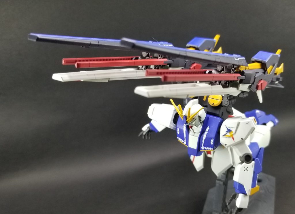 今回はデカールを控えめにしたつもりなんですが、胸のデカールは失敗かねェ