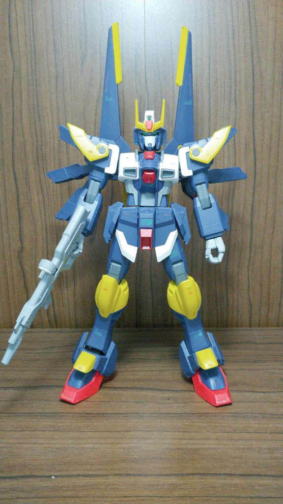 なんやかんな色合いを寄せればそれっぽくはなるけど、やっぱり形状にもこだわりたかったのでジャンクパーツでよりそれっぽく。ちょった黄色が明るすぎた気がしないでもない。