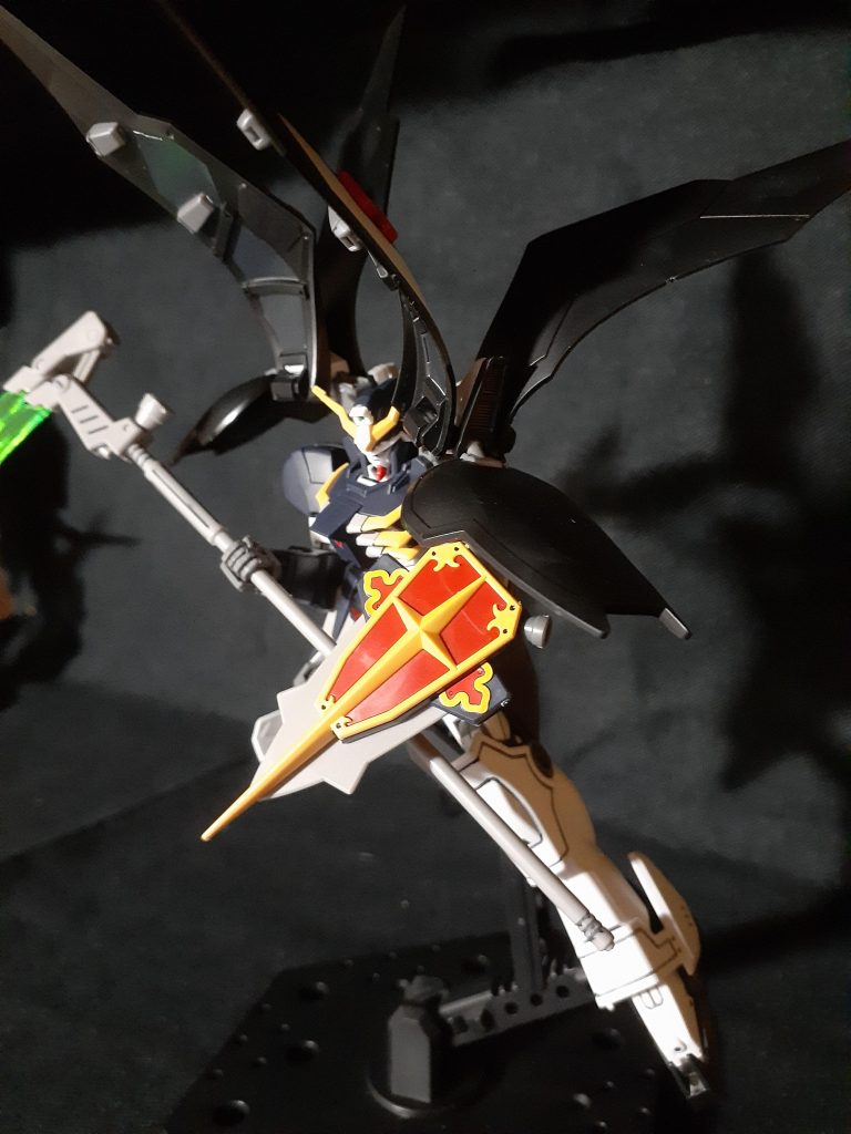 ツインビームサイズの構え方には様々なバリエーションがあり、まだまだディスプレイの幅を広げられそうです。