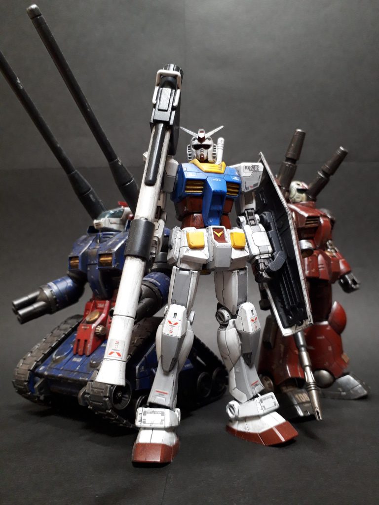 これにてV作戦の三体制作完了。と思ったんですが、多分もう一度ガンダム作る気がする。当時できる範囲で頑張ったレベルだから、明らかに質感の違いが気になる、、、。（少しは上手くなってるってこと？）閲覧ありがとうございました。次回はHG ドム！工作・塗装などはまだノープラン！