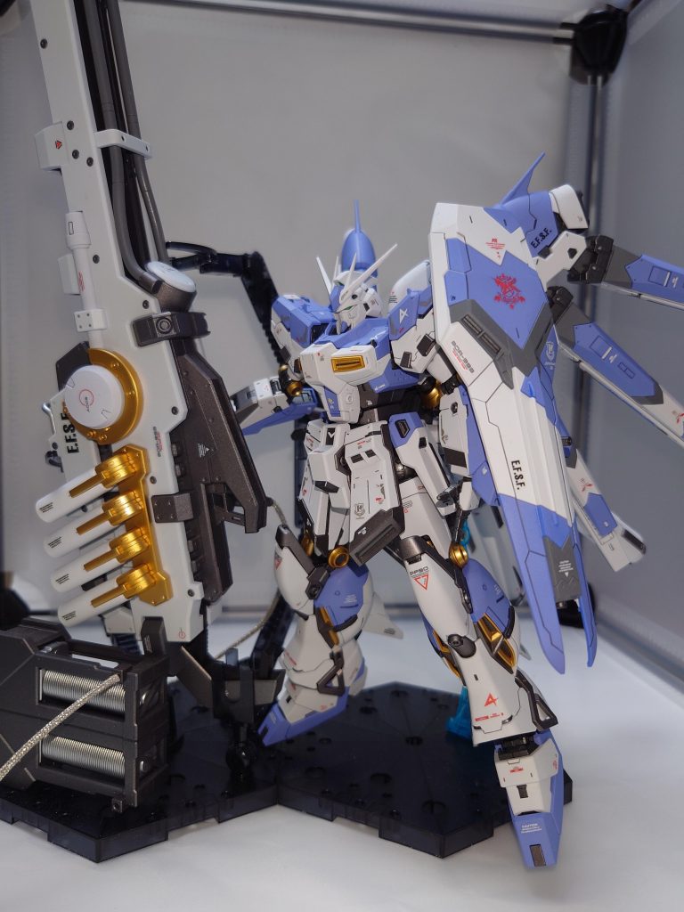RG Hi-νガンダム–3枚目/制作者：さばみそ