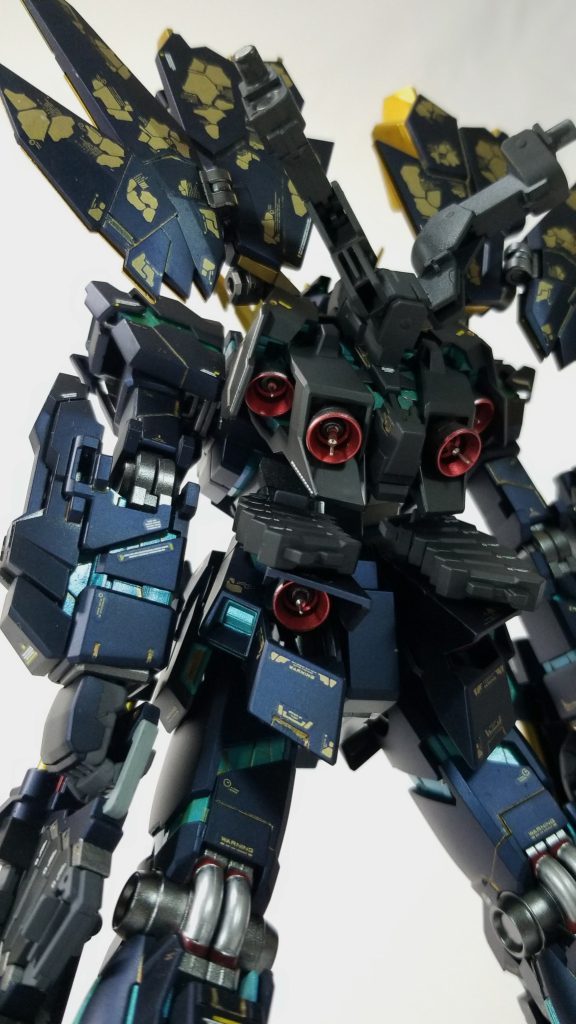 スラスターノズルにICソケットピンを使い、フェチ度を高めました。デカールはアシタノデカールを多用しています。