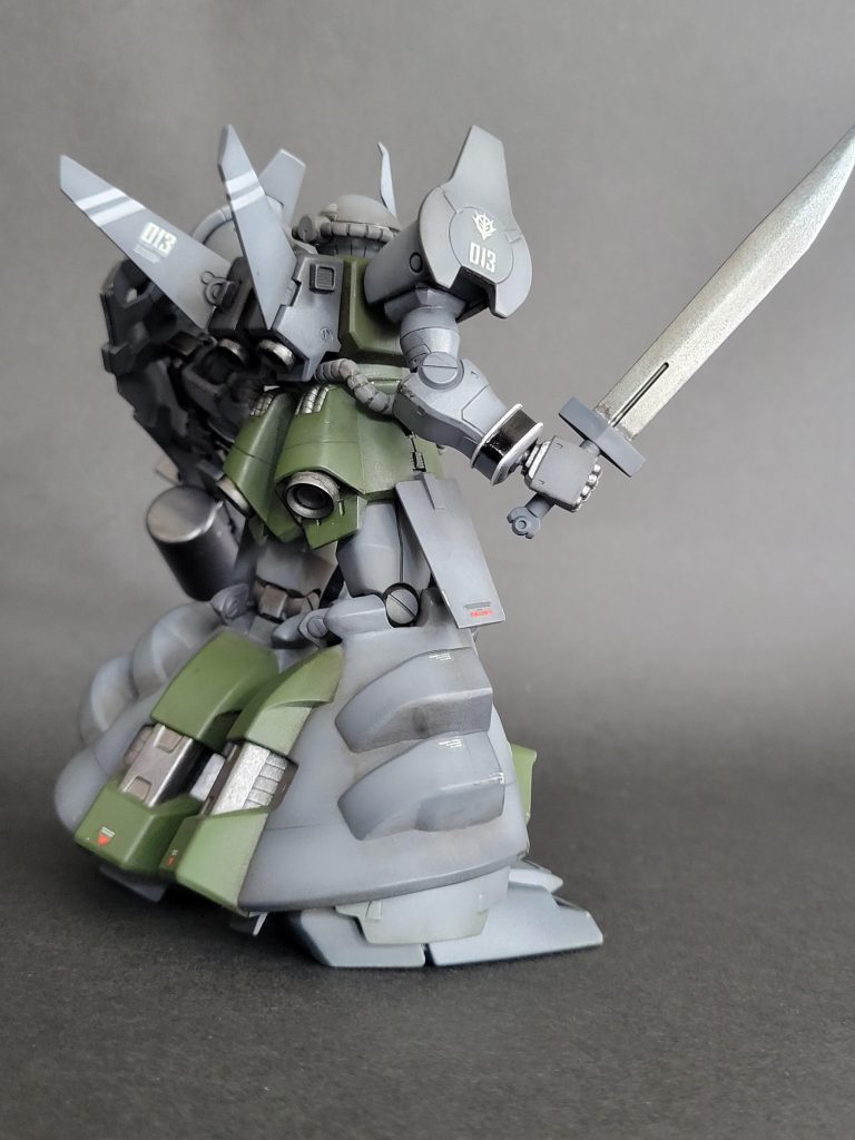 バーニア、武器はライトガンメタル塗装後に、ブラック・ブラウンでウオッシング。