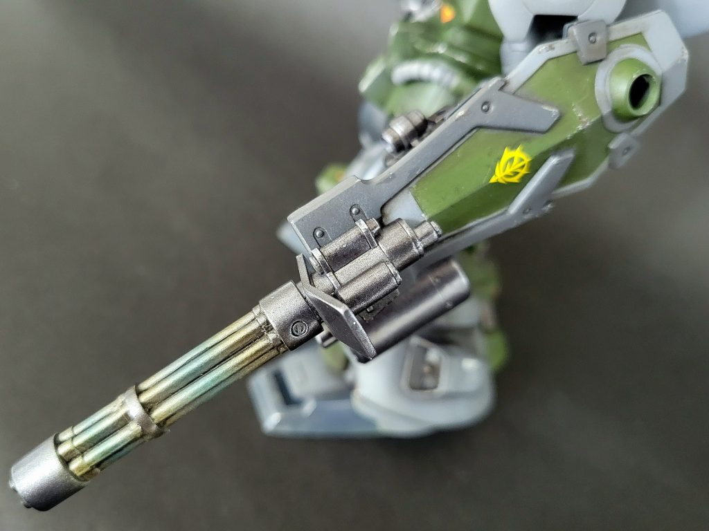 旧HG なので、パーティングライン消しや、マスキング等、かなり大変ですが、1,000円(税抜)にしてはボリュームたっぷりの好キット。旧キットの在庫がまだあるので、臆することなくチャレンジしていきたい所存です。最後まで御覧いただきありがとうございました。