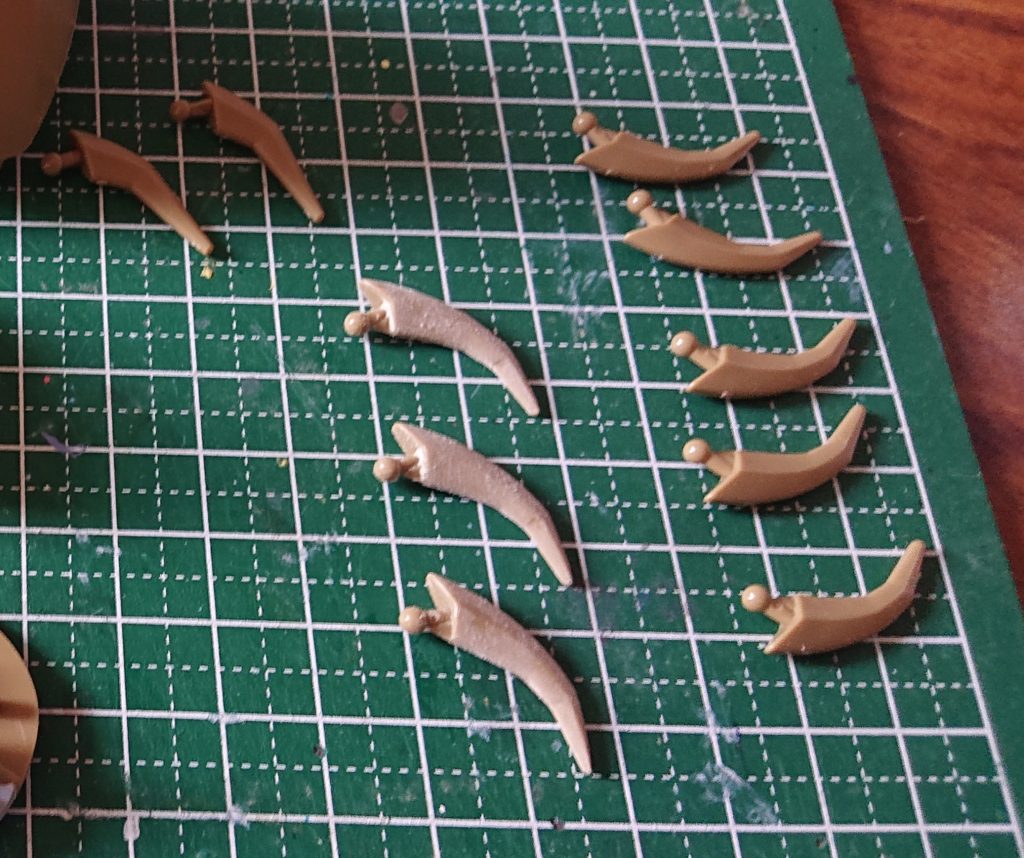 爪は出来る限りピンピンに。ゴッグと言えば、アイアンネイルに力入ります😤ってことで、↓以下ブンドドです☺️