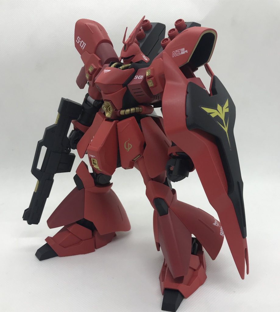 今回はピンクサフを使いモンザレッドをベースに色調を少し暗くしてみた。最初はグレーのサフを使ったんですが、狙った色合いにならなかたので初ピンクサフを試してみて結構良い感じ。