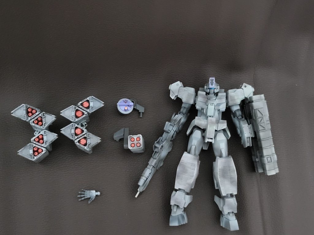 武装解除武器は3ミリ軸での接続なので他の武器にも換装可能