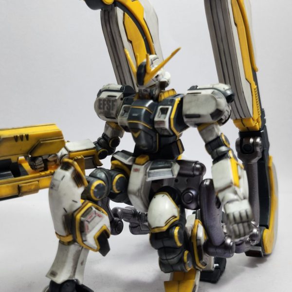 ＨＧ 1/144 アトラスガンダム（GUNDAM THUNDERBOLT BANDIT FLOWER Ver.）