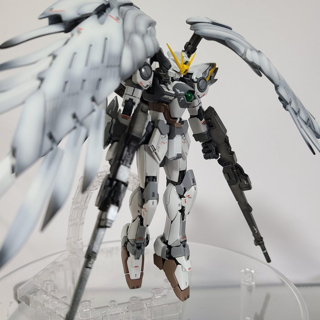 本体部は半光沢でフレームはつや消しでデカールはAmazonの水転写を使用しました