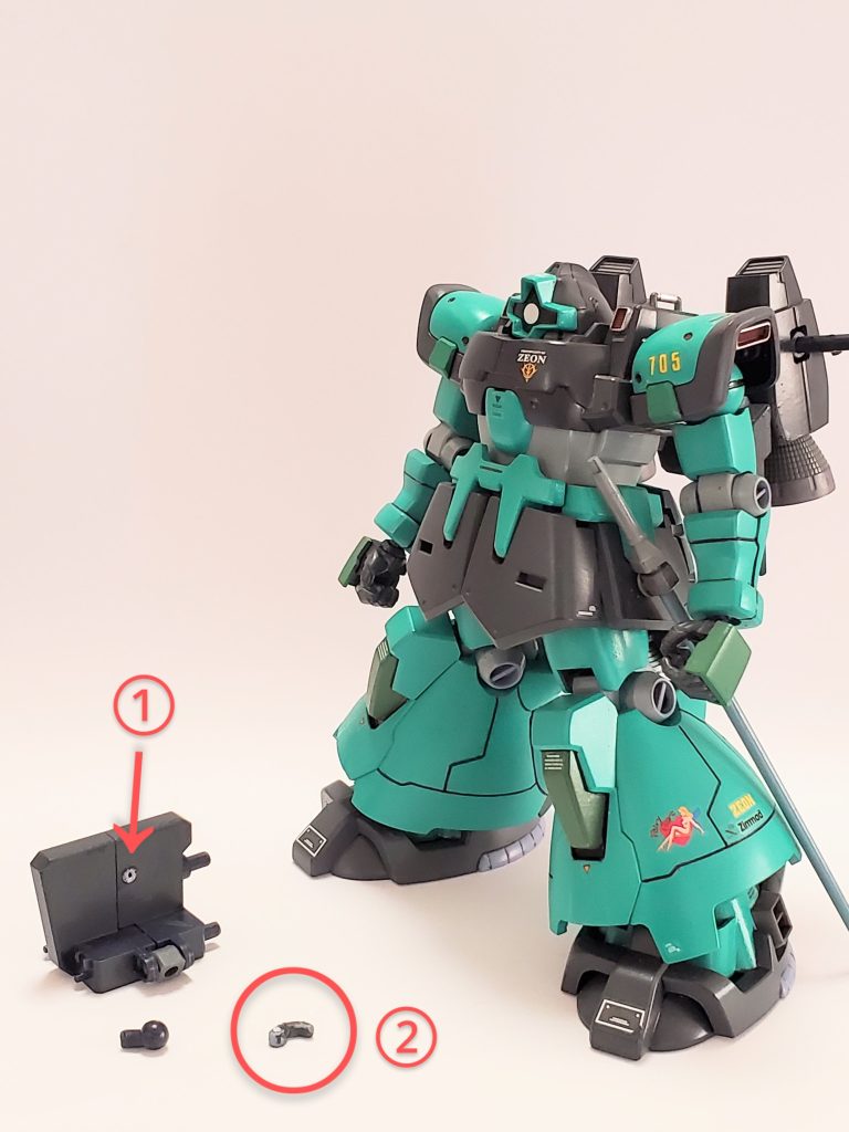 撮影現場🎬️で事故発生~😢💦①実は撮影終盤で股関節が折れてしまいました😱💦投稿作品完成間近の出来事❗緊急オペしてては時間がかかりすぎるため…今回は、もう1つ積んでストックしていたドム・トローペンを開封💦腰パーツだけ使いました😅これで撮影続行~👊✨もちろん、後で折れた腰パーツは修復します🤩💦②そして、撮影終了間際に右手人差し指が骨折😱💦こちらも治す予定です😌4作品にまたがり主役として出演させたためか、負担が大きかったようです😢✨アクションシーンのために動かしまくるので、もっと丁寧に扱ってあげなくてはと反省しました🙇💦