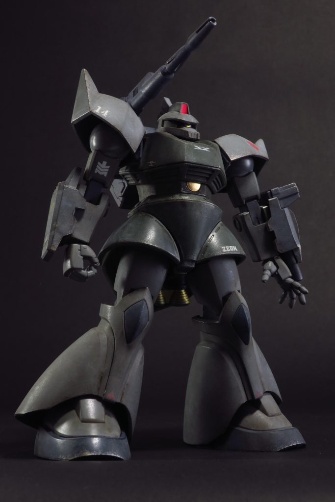 ウェザリングカラーのマルチホワイトを塗り、そのあとにグランドブラウンで重ね塗りしました。